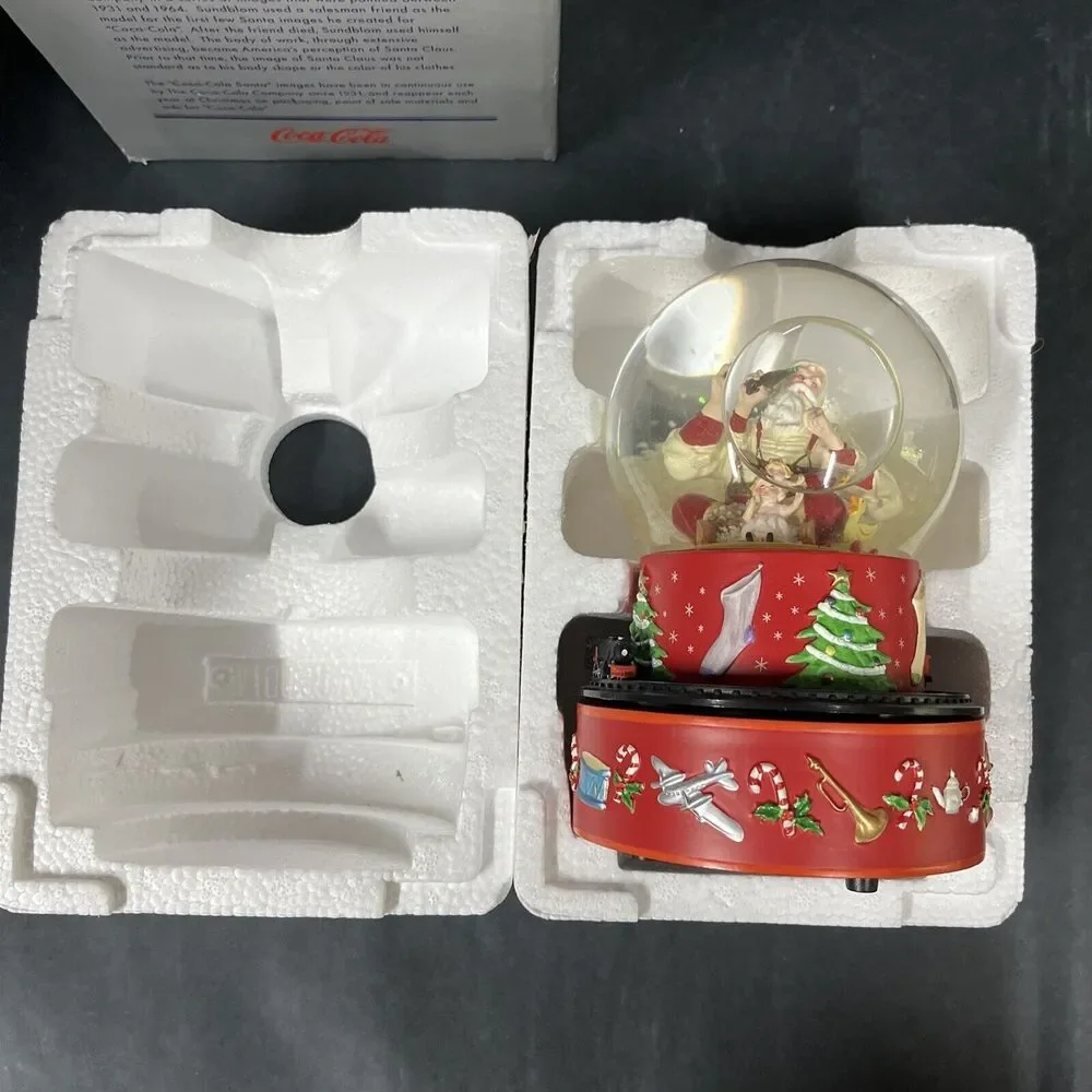 VTG Hallmark 2001 Coca-Cola Santa Christmas Musical Snow Globe Train Moves W/box
